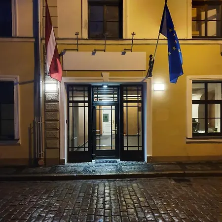 White Palace Отель 3*