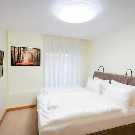 White Palace Hotel 3*