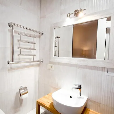 White Palace Hotel 3*
